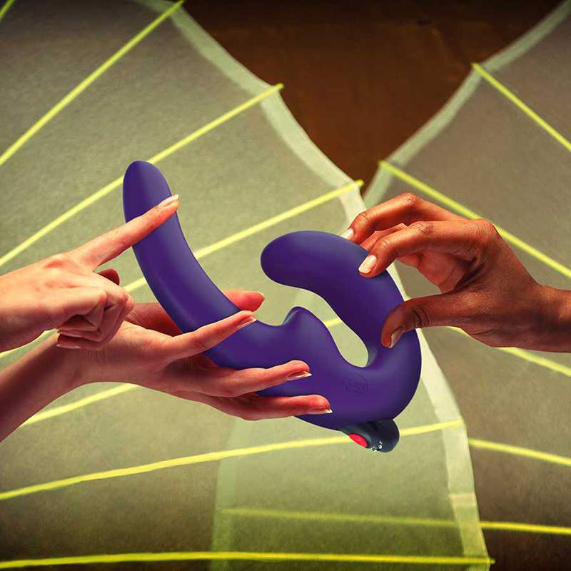 Фото Страпон двойной с вибрацией Fun Factory SHAREVIBE фиолетовый